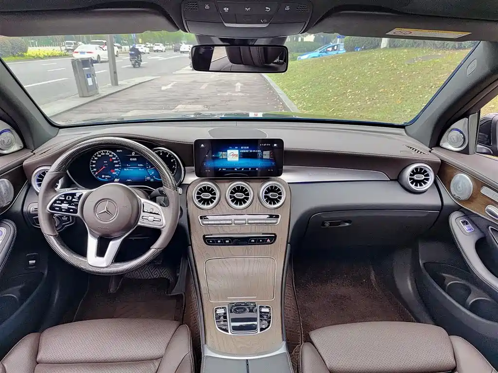 Mercedes-Benz GLC 2020 — фото 10