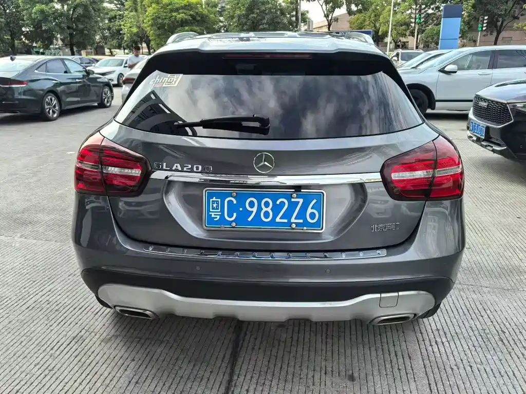 Mercedes-Benz GLA 2017