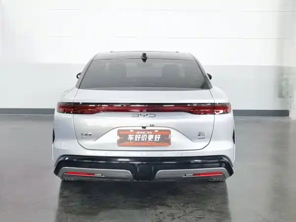 BYD Han L 2025