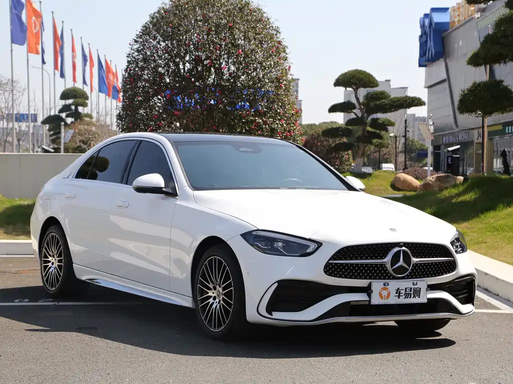 Mercedes-Benz C-Class 2023 — фото 3