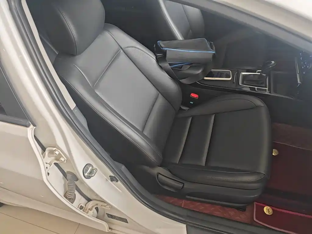 Hyundai Mistra 2015 — фото 20