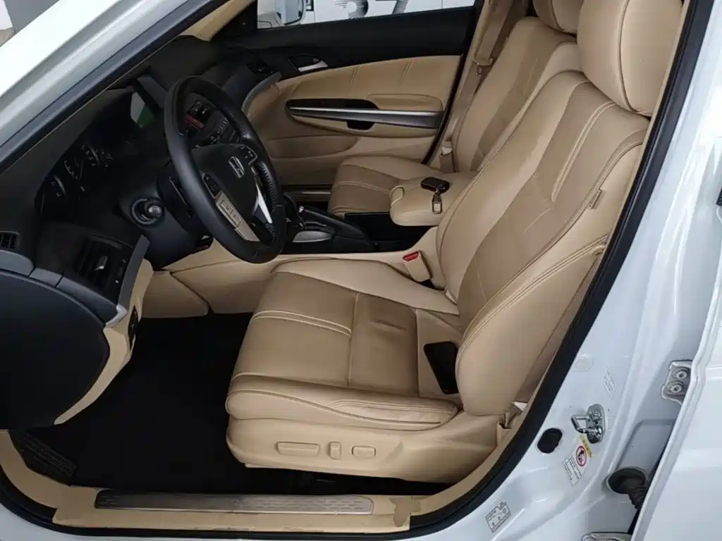 Honda Crosstour 2015 — фото 15