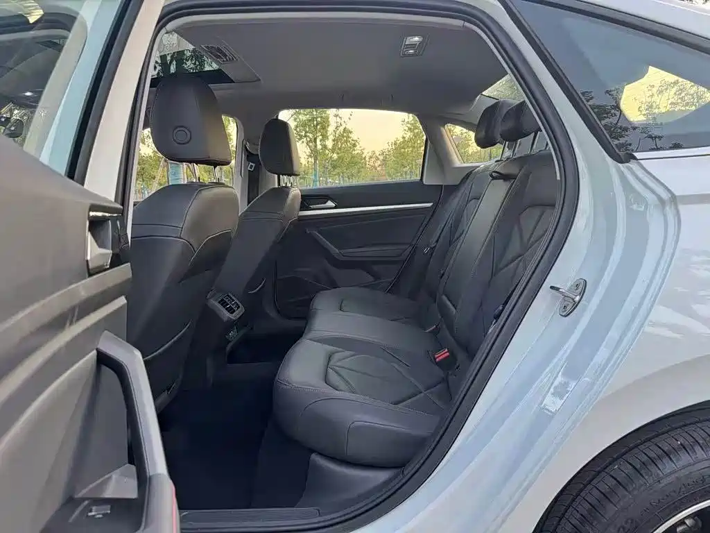 Volkswagen Lavida 2025
