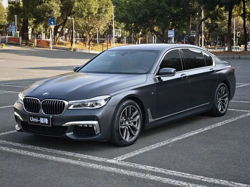 BMW 7 Series 2018 — фото 1