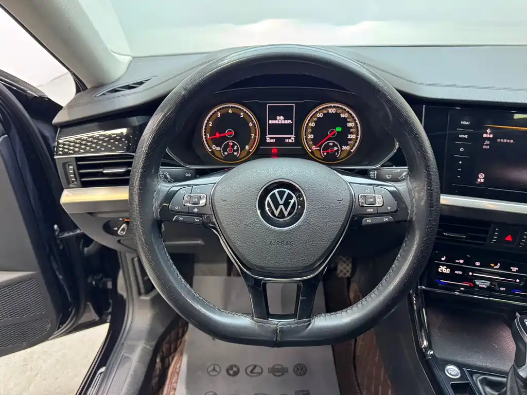 Volkswagen Passat 2021 — фото 12