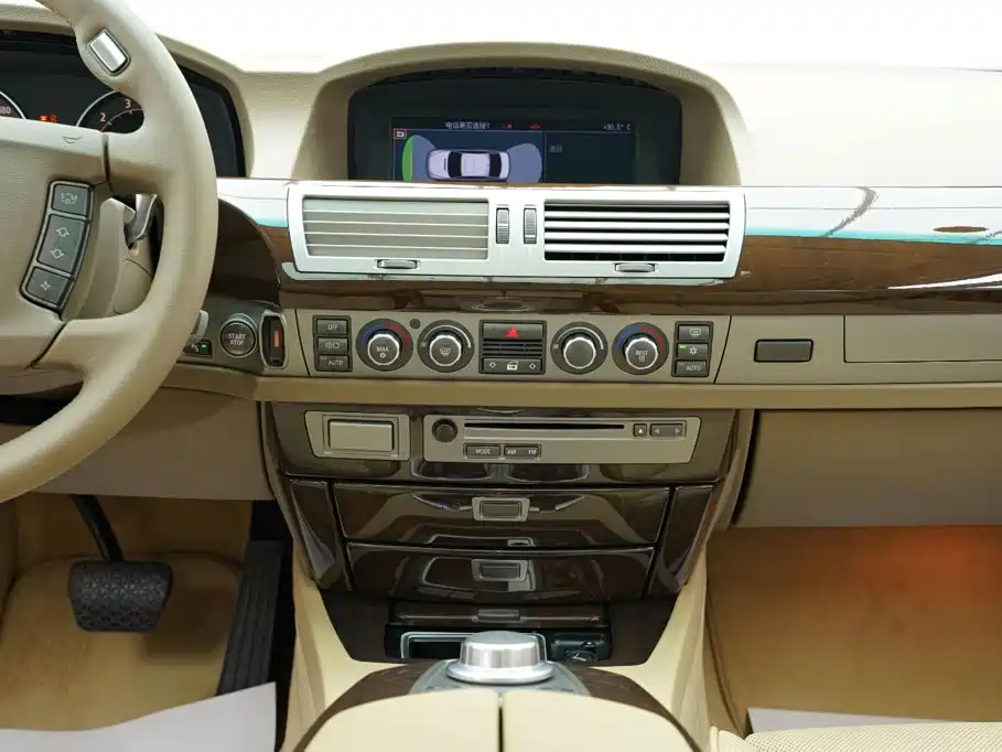 BMW 7 Series 2008 — фото 17