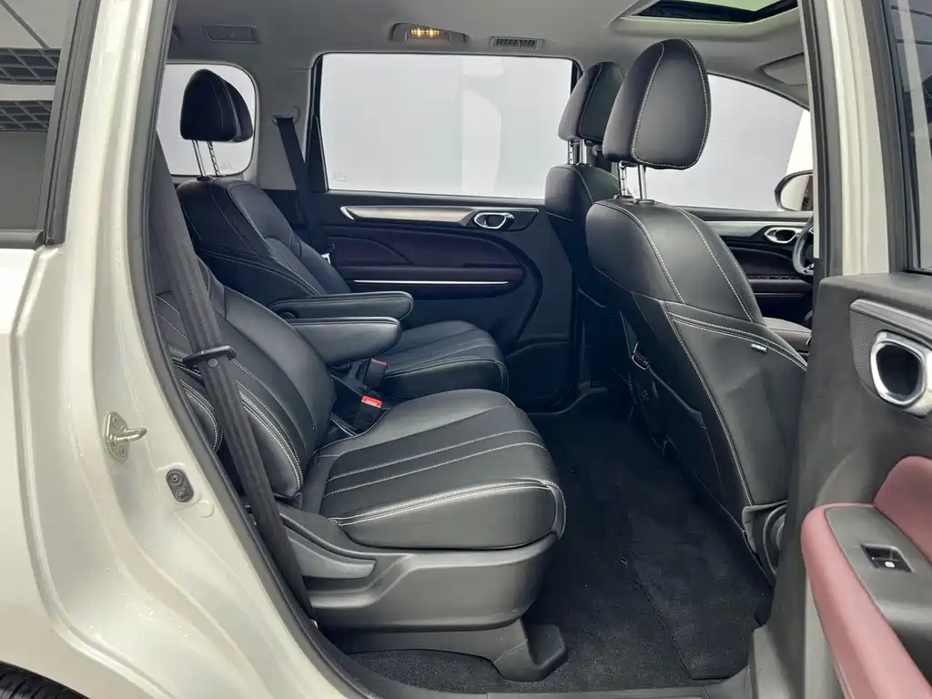 GAC Trumpchi M6 2022 — фото 11