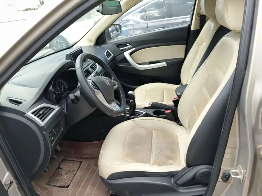Changan V7 2015 — фото 15