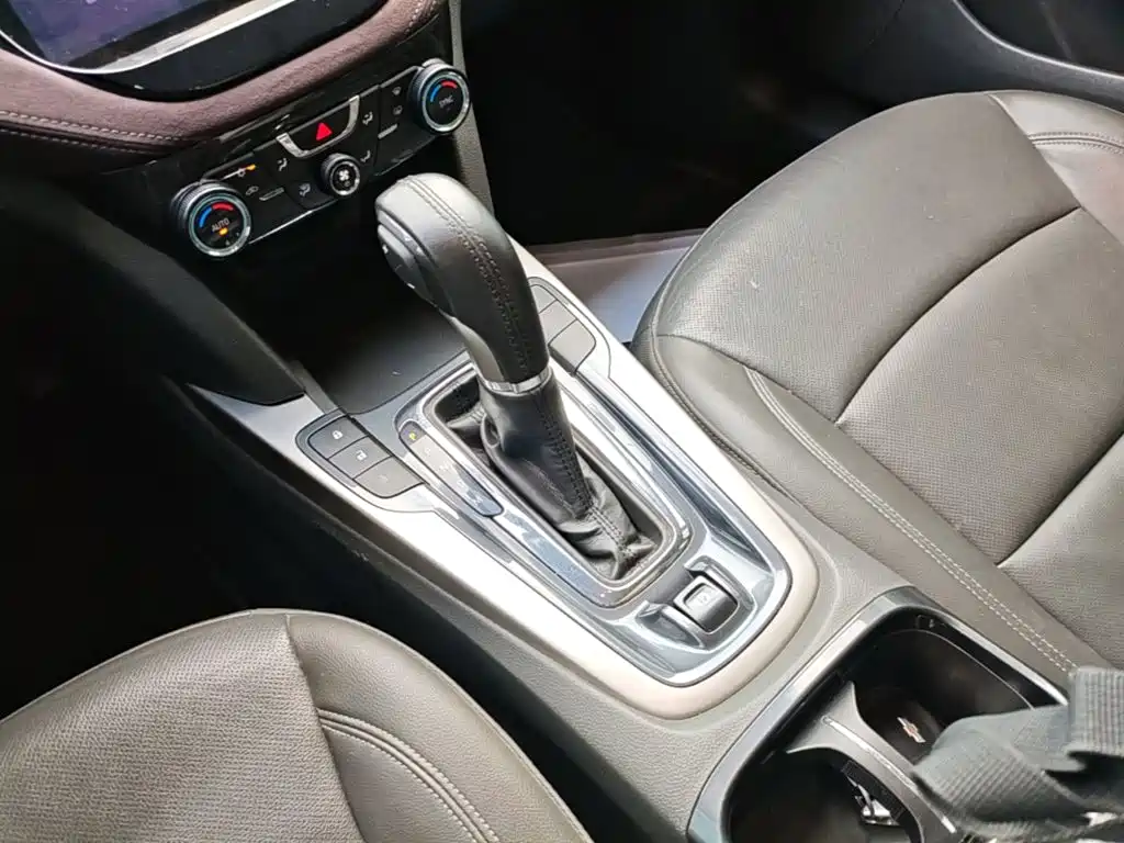 Chevrolet Malibu 2016 — фото 14