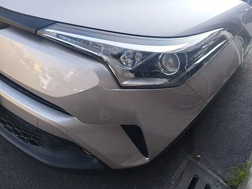 Toyota C-HR 2021 — фото 24
