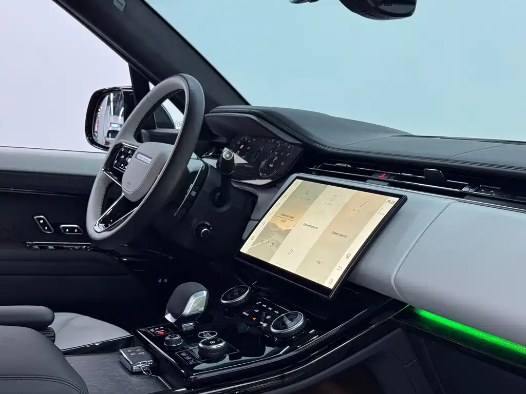 Land Rover Sport PHEV 2025 — фото 10