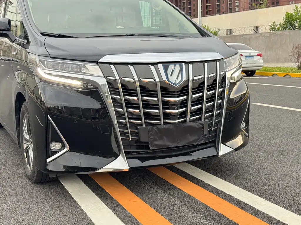 Toyota Alphard 2020 — фото 3