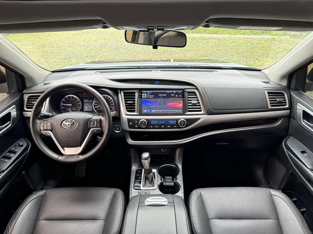 Toyota Highlander 2016 — фото 7