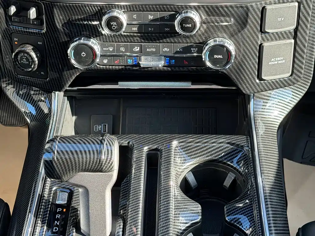 Ford F-150 Raptor 2022 — фото 15