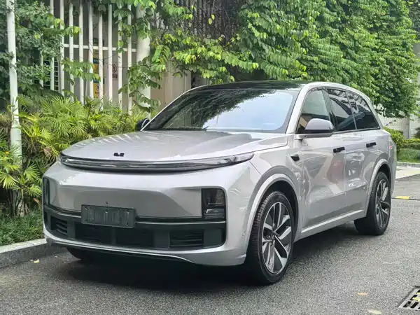 Li Auto L8 2023