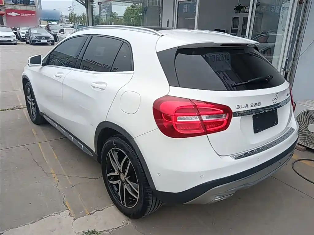 Mercedes-Benz GLA 2016 — фото 5