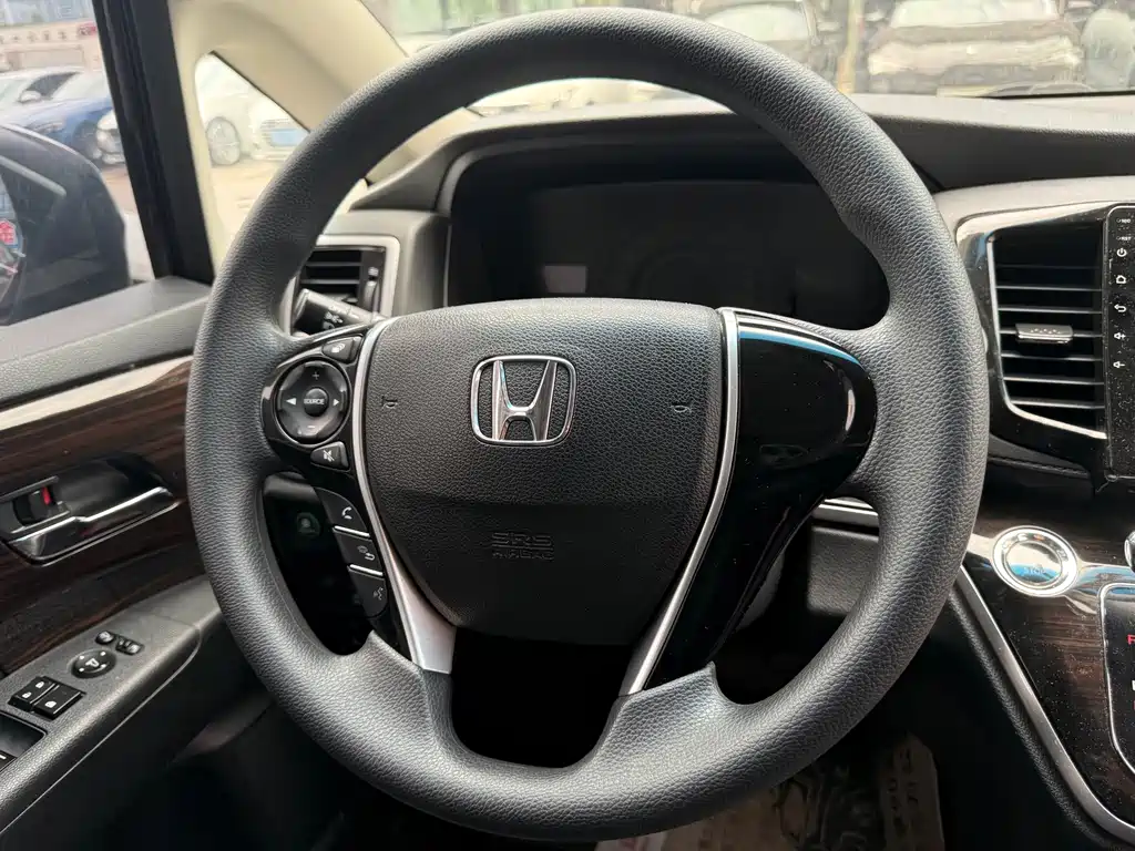 Honda Odyssey 2019 — фото 15