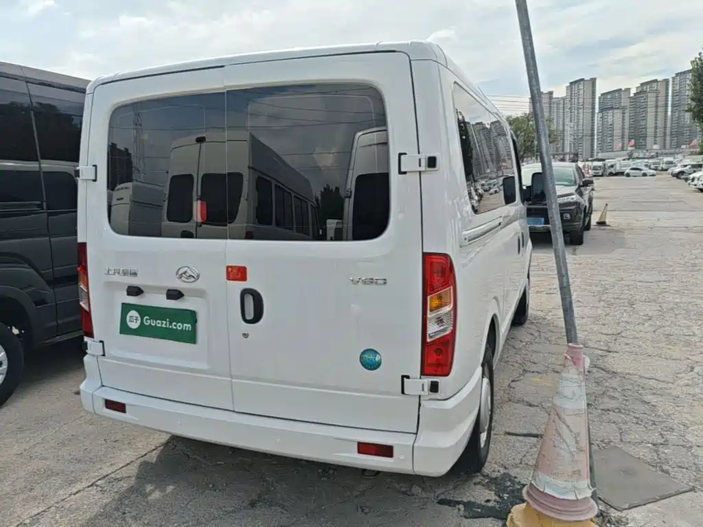 Maxus V80 2024