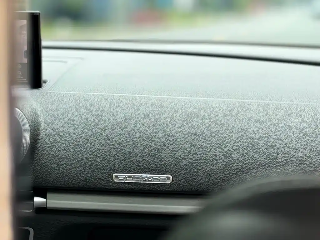 Audi S3 2018 — фото 18