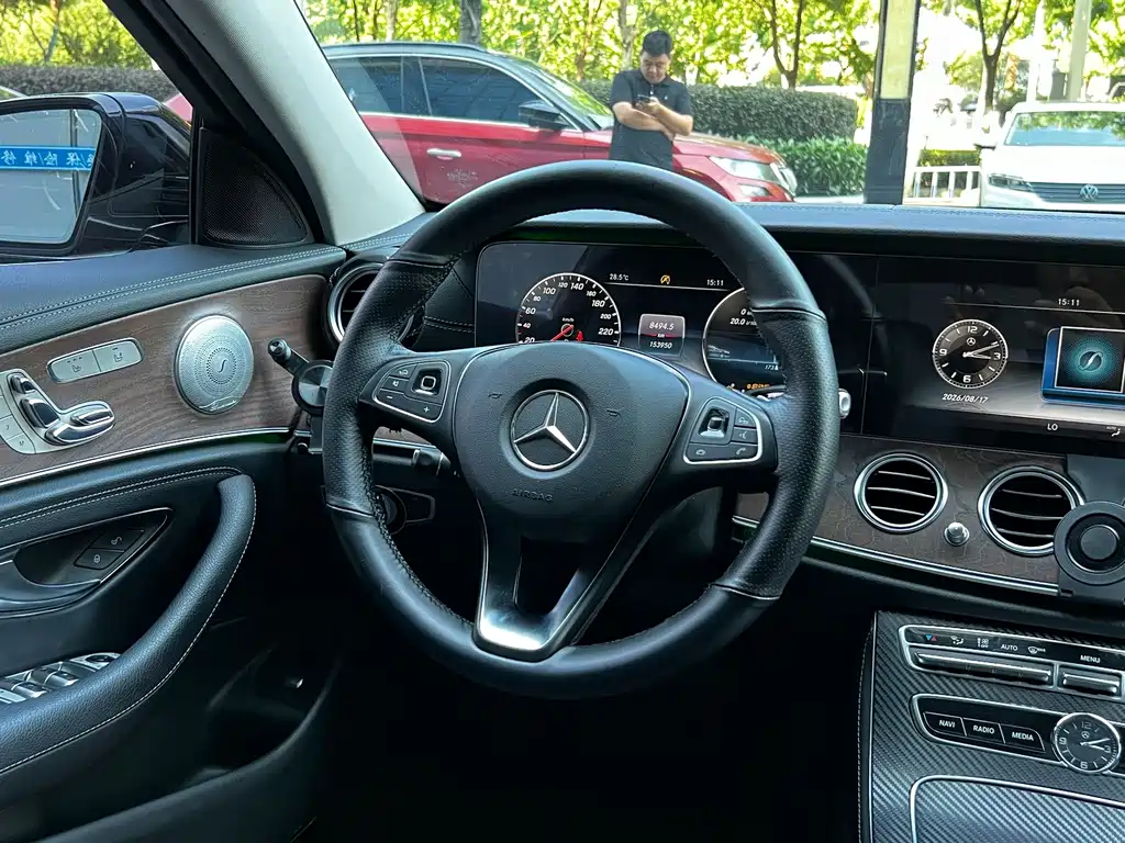 Mercedes-Benz E-Class 2017 — фото 6