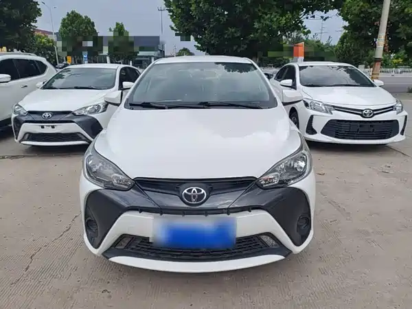 Toyota Yaris L 2020