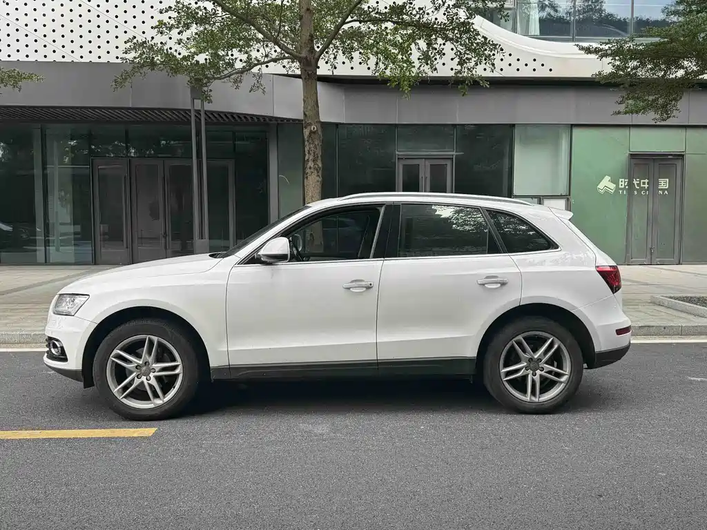 Audi Q5 2017 — фото 12