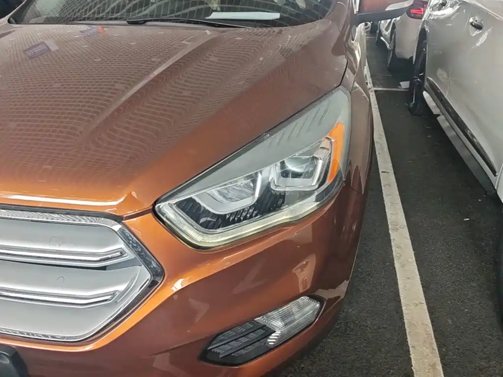 Ford Kuga 2018 — фото 24