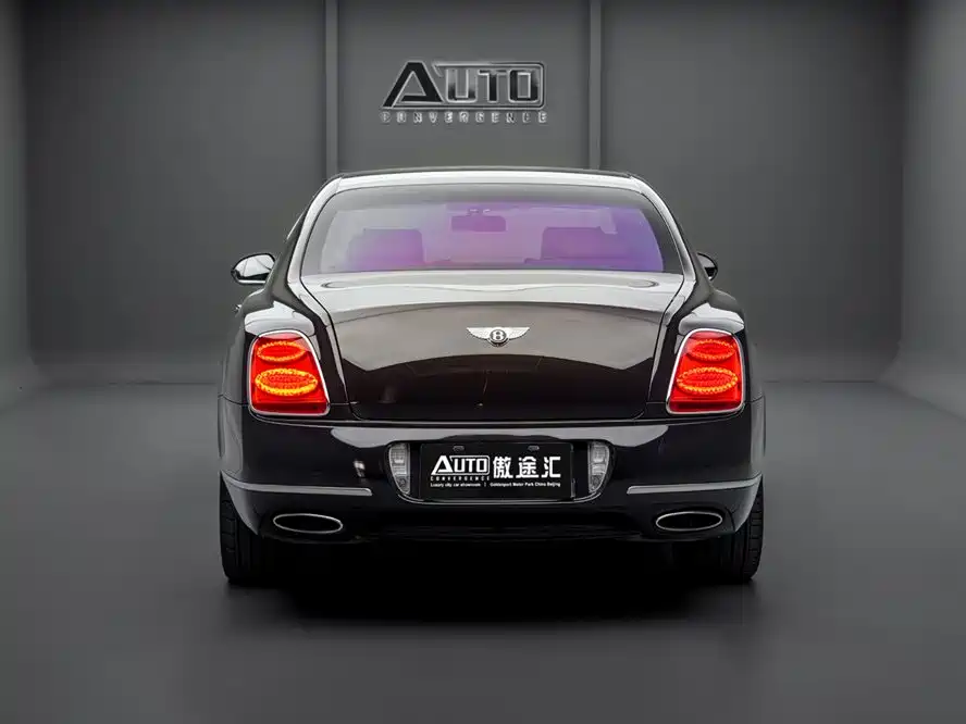 Bentley Flying Spur 2010 — фото 4