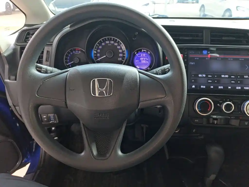 Honda Fit 2017 — фото 11