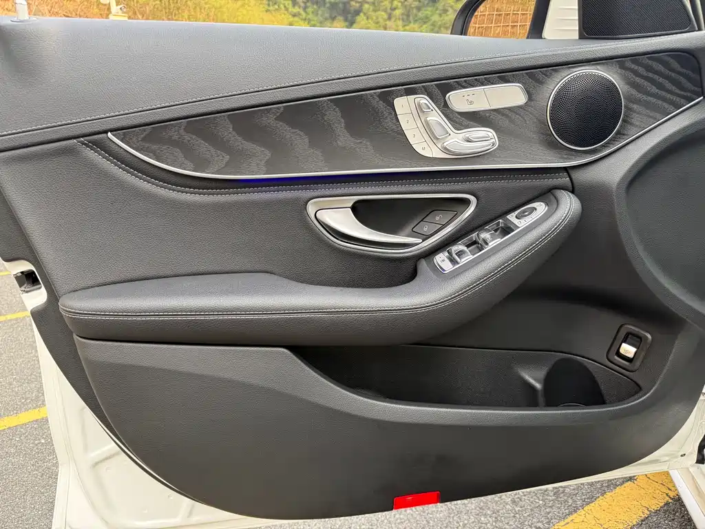 Mercedes-Benz C-Class 2020 — фото 15