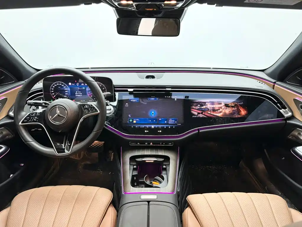 Mercedes-Benz E-Class 2024 — фото 10