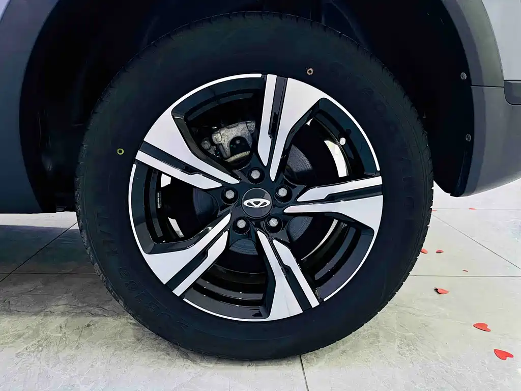 Chery Tiggo 5x 2023 — фото 13