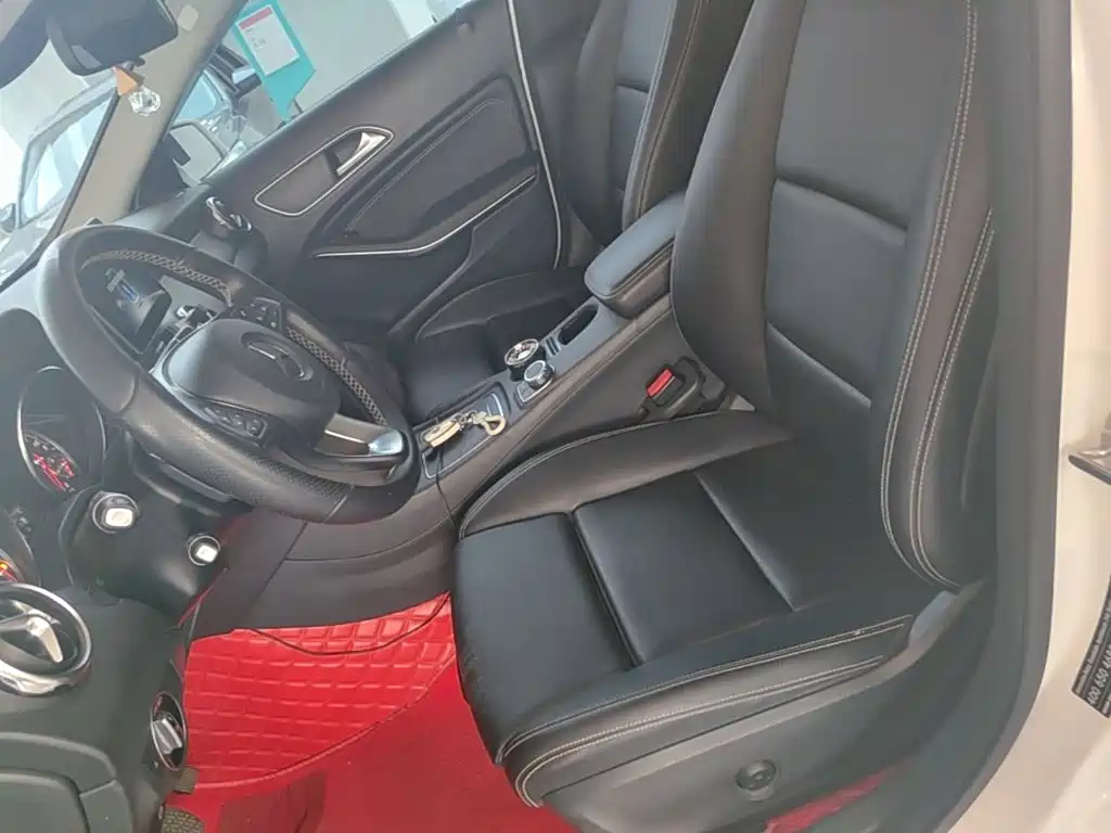Mercedes-Benz GLA 2018 — фото 15