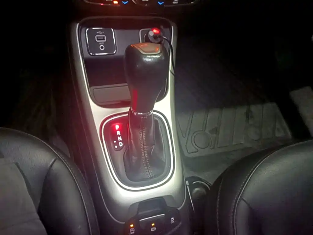 Jeep Compass 2018 — фото 14