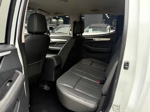 Isuzu RE-MAX Ruimai 2023