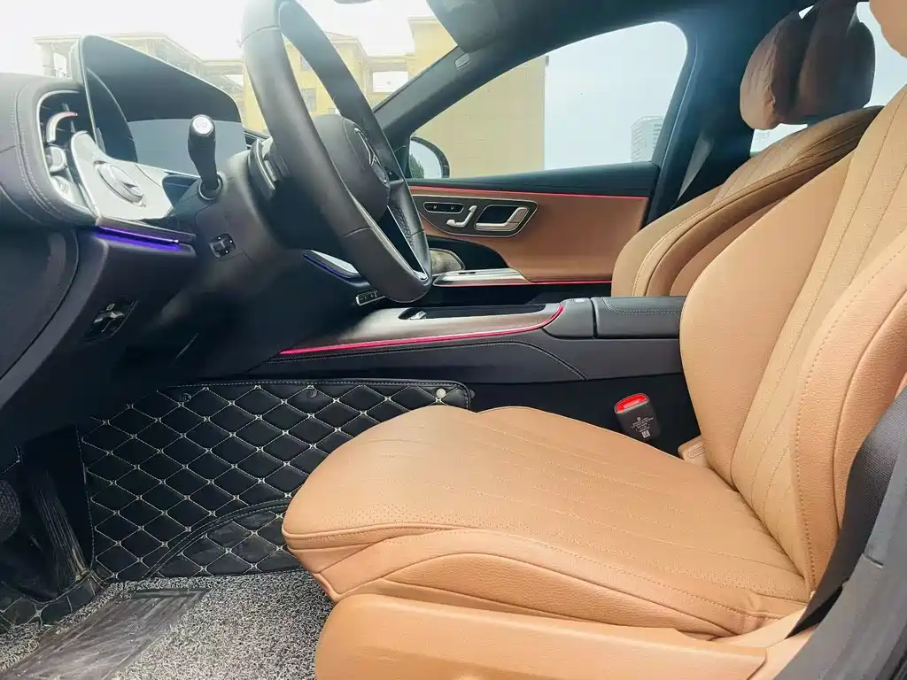 Mercedes-Benz E-Class 2024