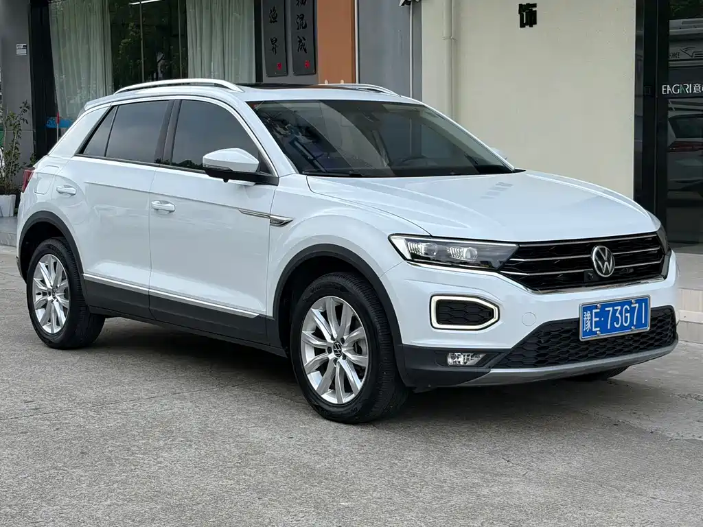 Volkswagen T-Roc 2023