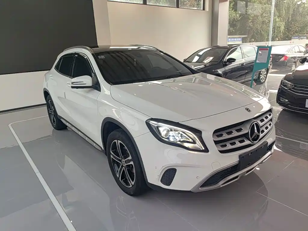 Mercedes-Benz GLA 2018 — фото 4