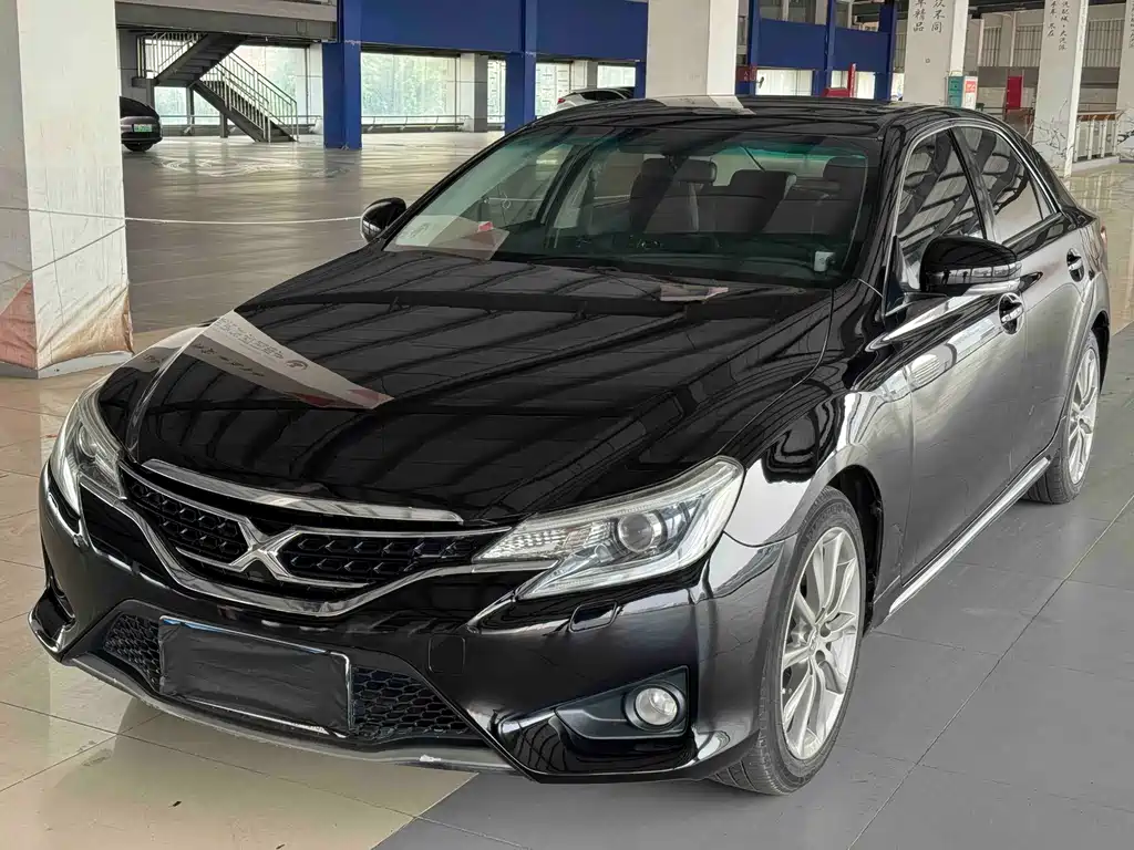 Toyota Reiz 2015