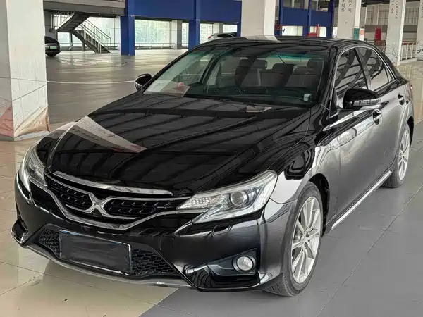 Toyota Reiz 2013