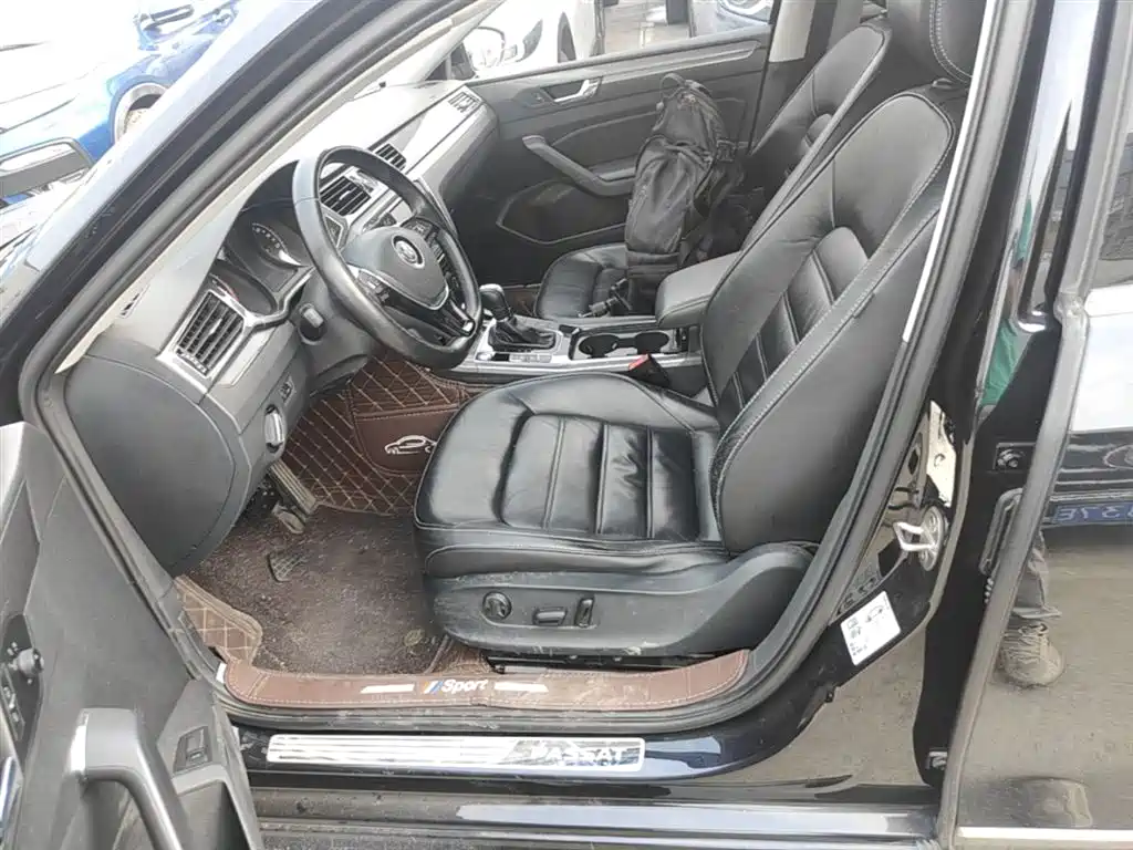Volkswagen Passat 2019 — фото 15