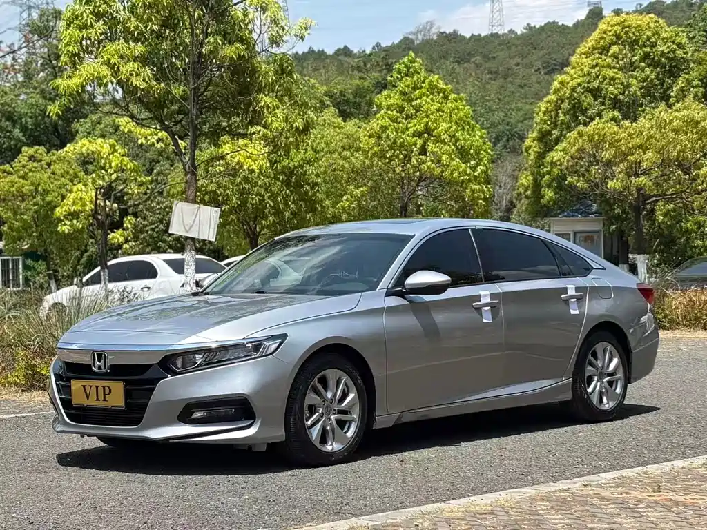 Honda Accord 2019 — фото 1