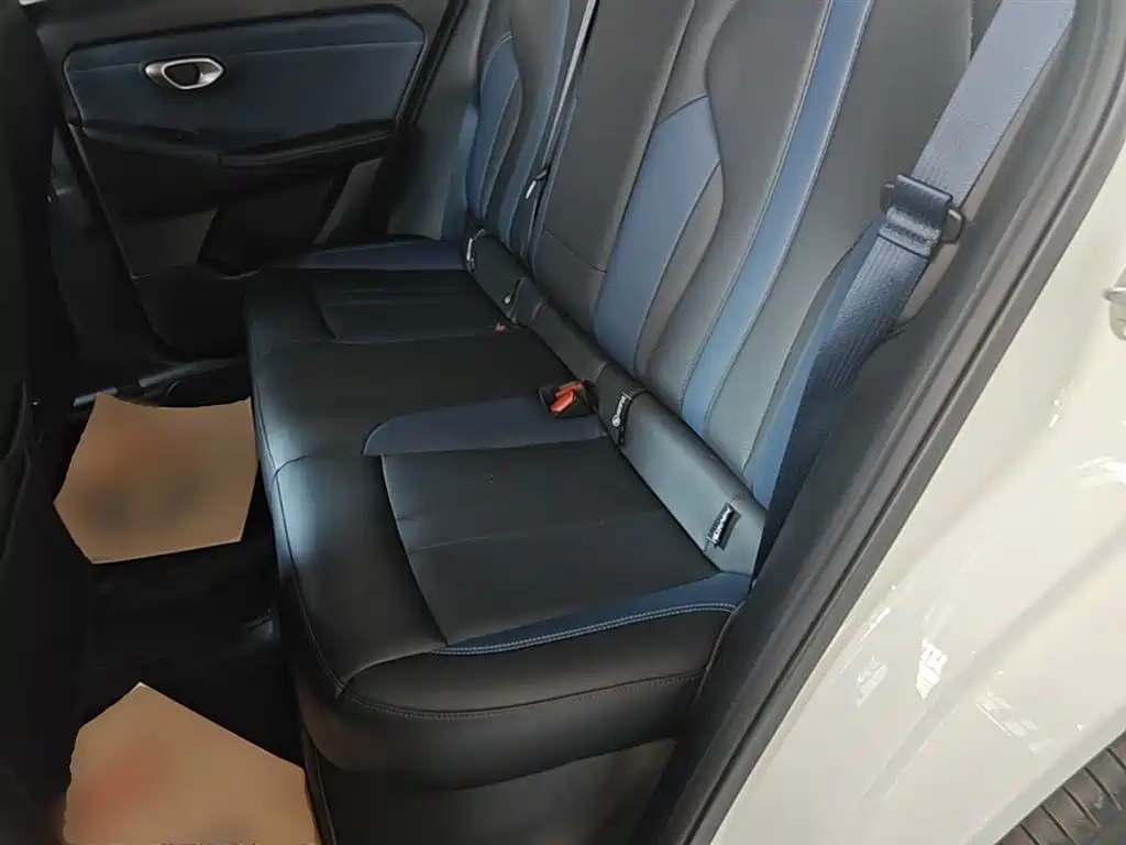 GAC Motor Trumpchi GS3 2023 — фото 17