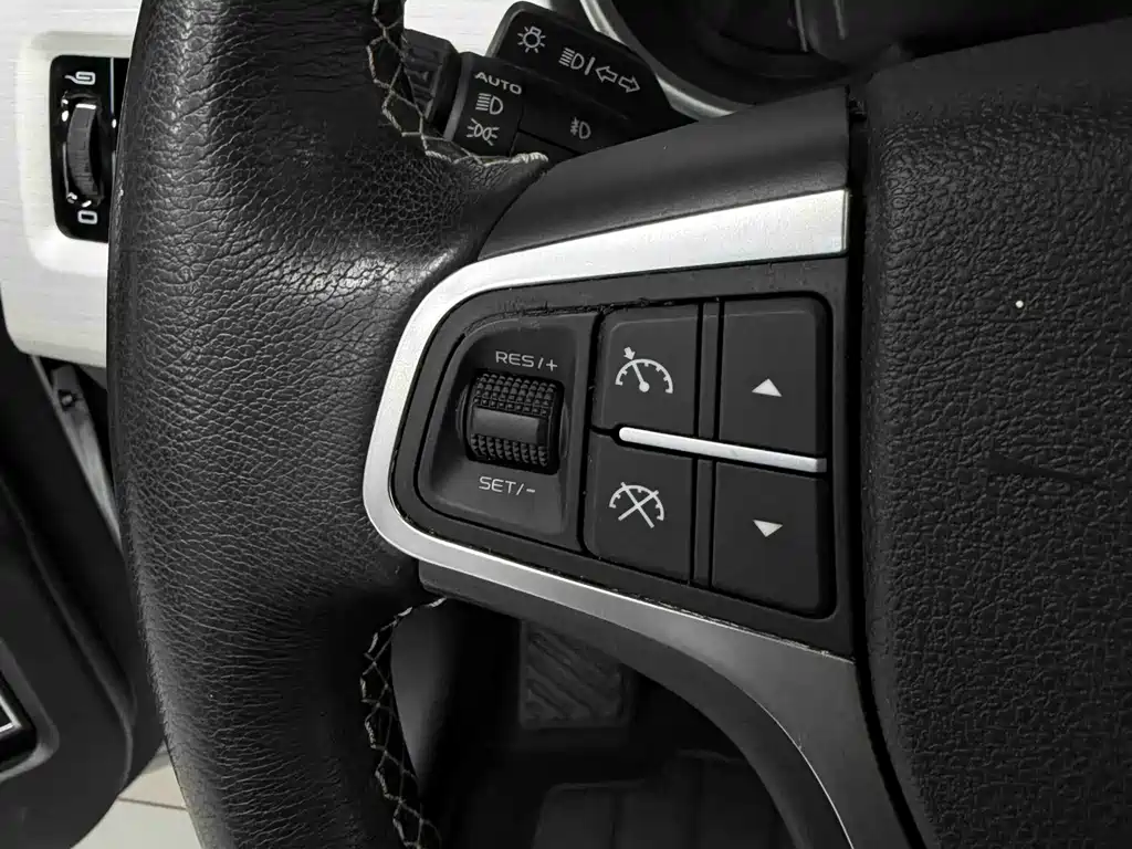 Geely Boyue 2017 — фото 14