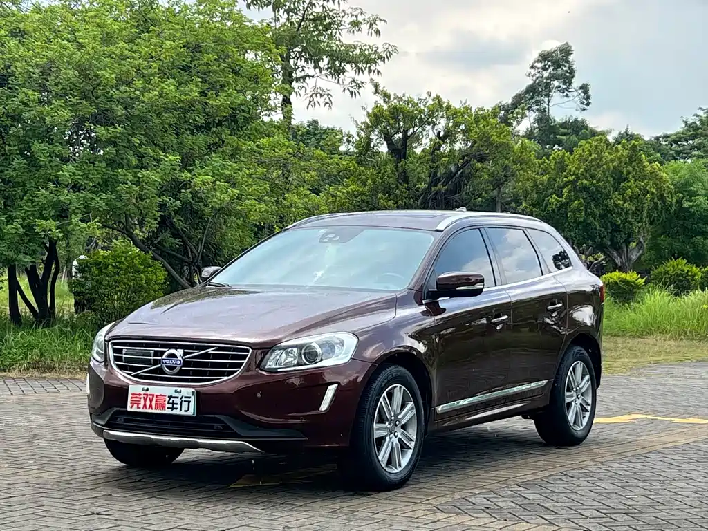 Volvo XC60 2016 — фото 1