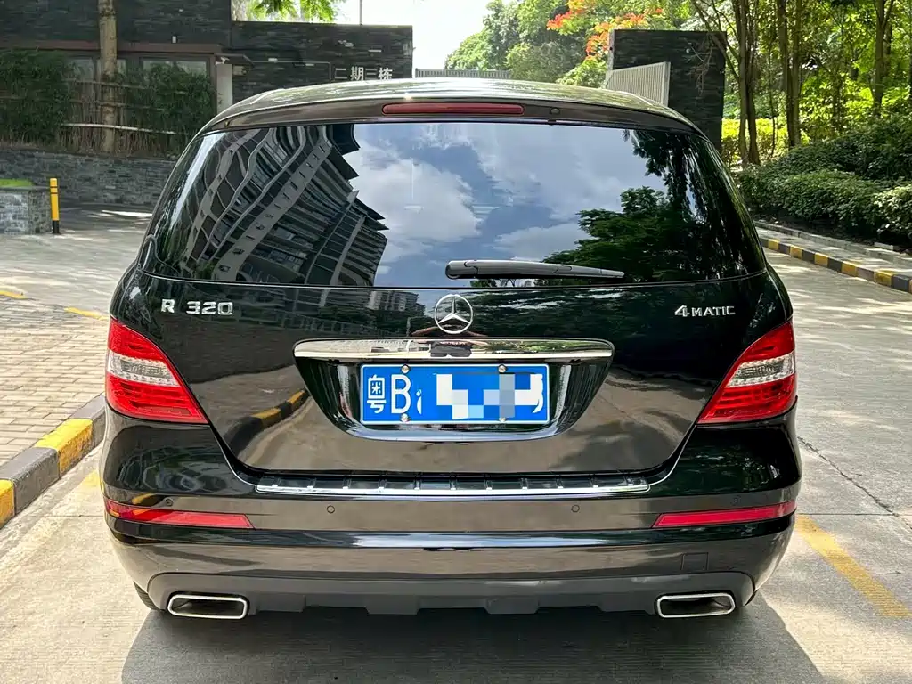 Mercedes-Benz R-Class 2017 — фото 9