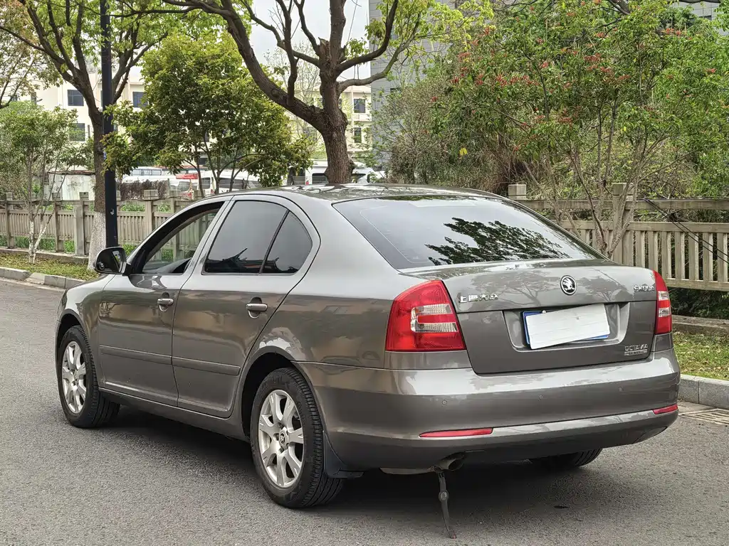 Skoda Octavia 2016 — фото 15