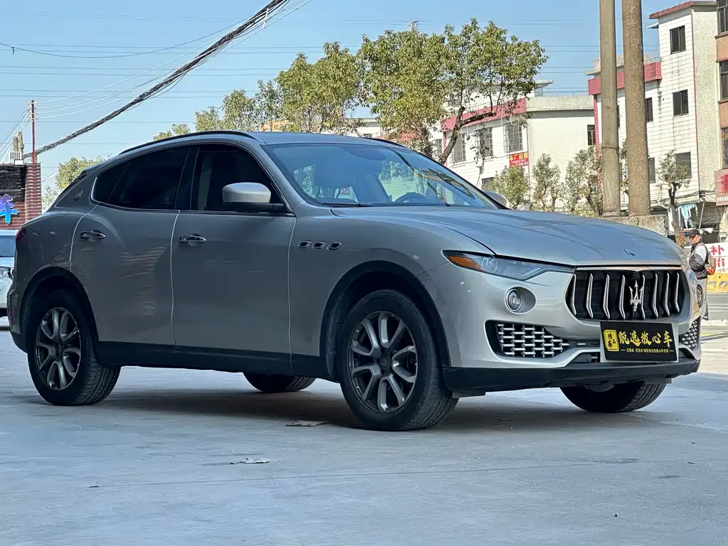 Maserati Levante 2017 — фото 3