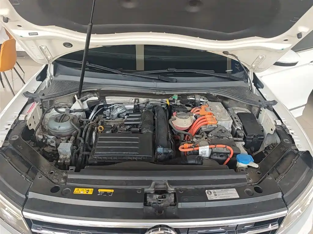 Volkswagen Tiguan L PHEV 2020 — фото 20