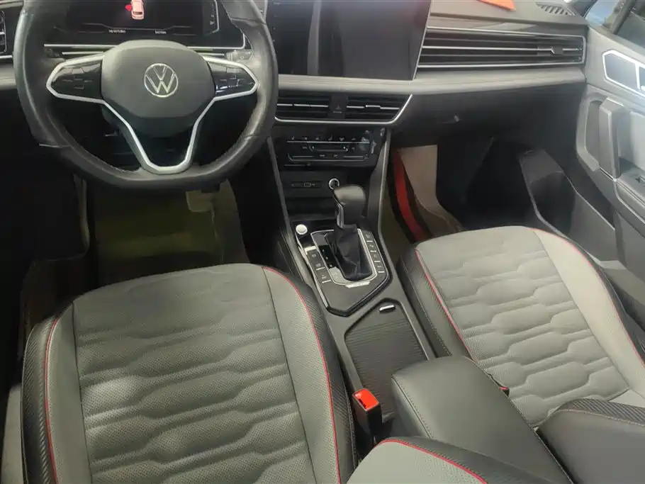 Volkswagen Tiguan L PHEV 2021 — фото 16